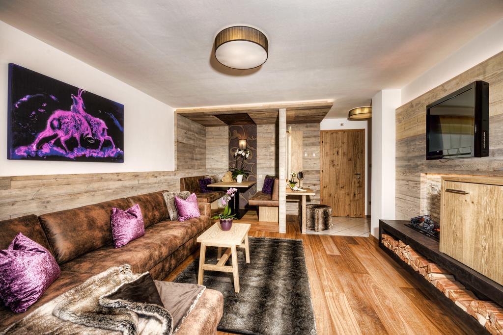 Hotel Sonnenalm 살투시오 외부 사진